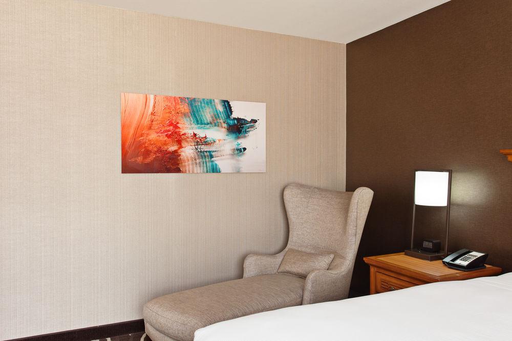 ดับเบิ้ลทรี บาย ฮิลตัน ซาน เบอร์นาร์ดิโน Hotel ซานเบอร์นาร์ดิโน ภายนอก รูปภาพ